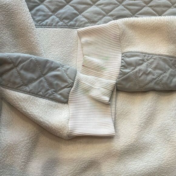 Abercrombie & Fitch Asymmetrical Snap Fleece Sweatshirt GREY & White Size Small - Picture 10 of 12